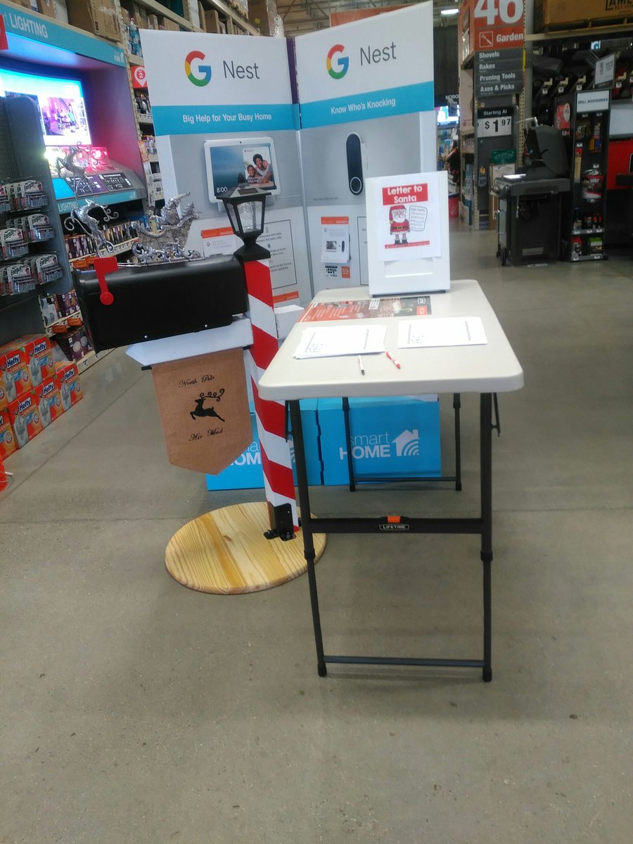 ErinPayton3's tweet photo. Letters to Santa today
#MWDEC2019 
@homedepot2771 @HDjackie2771 @bobsaniga @kathyraglin840 @Pabasel12 https://t.co/97EbO2nEfO