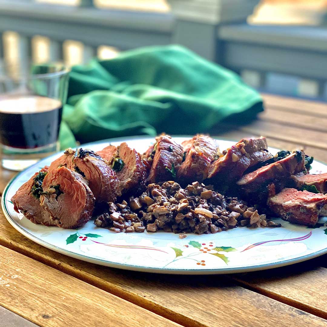 BigGreenEgg's tweet photo. Chestnuts aren't the only thing roasting on an open fire this holiday. Check out this recipe for Spiraled Filet Roast

Recipe ☞ https://t.co/Cjxb3YcsLu

#BigGreenEgg #Recipe https://t.co/FLs3H3MTxn