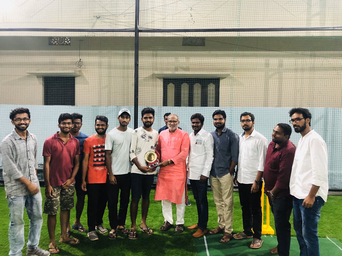 Gavinollaharish's tweet photo. Today attended #Cricket_Tournament and Presented Trophys for Winners &amp; Runners at #Power_Play_Sports_Arena, Meerpet
#Chief_Guest #Shekarji #BJP_Sports_Cell https://t.co/e0y2nwYdWP