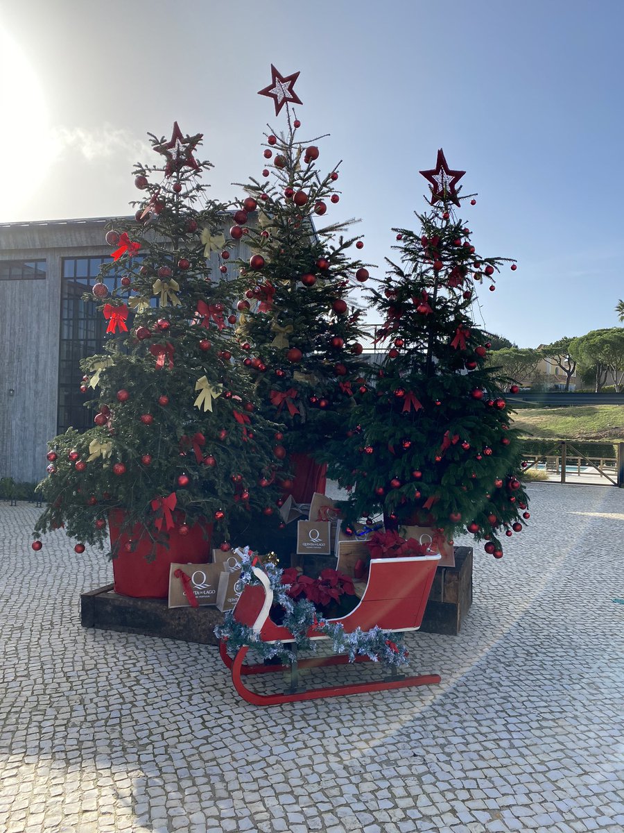 Christmas <a href="/TheCampusQDL/">The Campus</a>