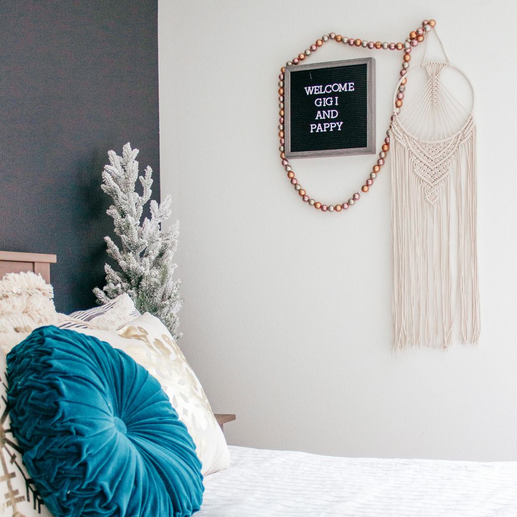 Updated Holiday Guest Room 🖤 Featuring our Rebel Villa wall hangings ✨ 

If you like these wall hangings - we are offering major discounts in exchange for Amazon reviews buff.ly/2RfNYol

#christmasbedroom #holidaybedroom #christmasdecorating #christmasdecor