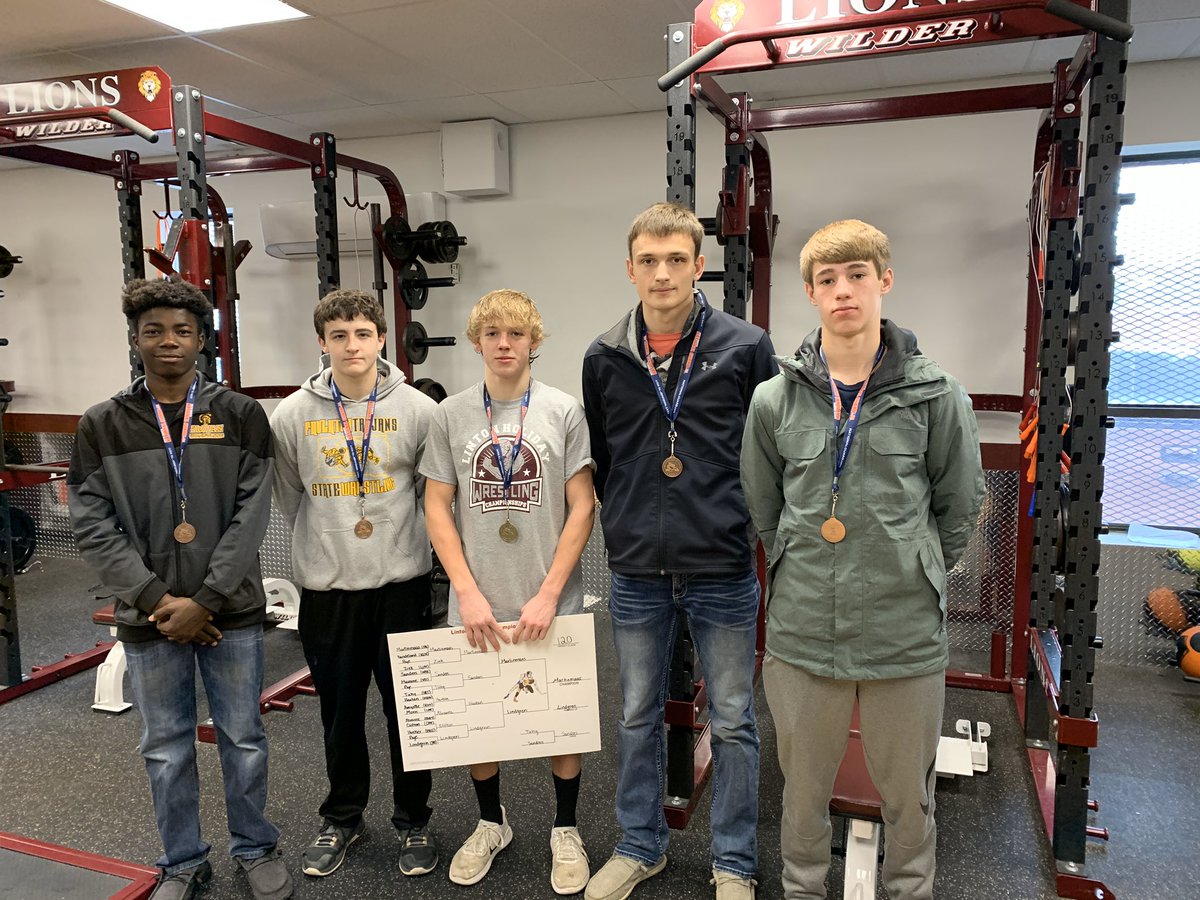 shaynegeditz's tweet photo. Place winners at Linton.  Team was 8th out of 28.  Gage M 1st, Garrett 4th, Gage 4th, Parker 6th, Leighton 7th, Teigen 10th.  Good way to end the first half. https://t.co/7465VvlHVf