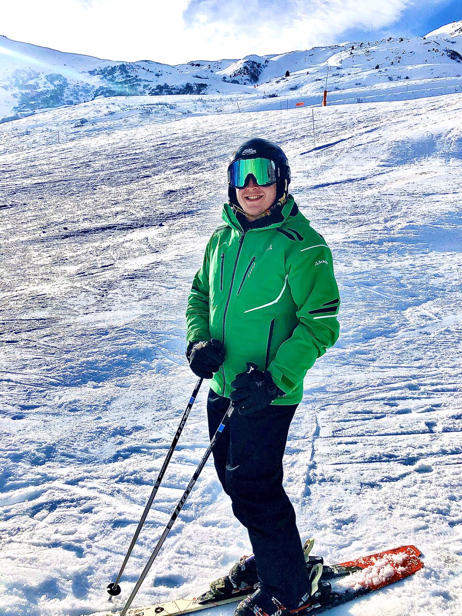 charliemjones's tweet photo. I had just *THE* best time skiing again. Truly the most relaxed Iβve felt in years.
Booking immediately again for next year.
#HappyCharlie #Relaxed #Skiing #Meribel https://t.co/Yv9FAFvWBl