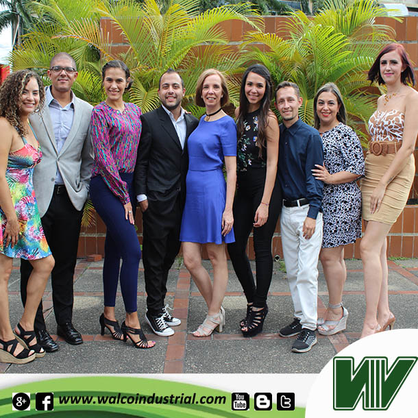 WalcoIndustrial's tweet photo. #walcoindustrial su equipo de Comercial quiere desearle Felices Fiestas, que el 2020 sea de éxitos, alegrías y logros. Hacía nuestro 70 aniversario
#walco #felices #fiestas #comercial #ventas #2020 #éxito #alegría #logros #70aniversario https://t.co/Zu7Msuhs1v