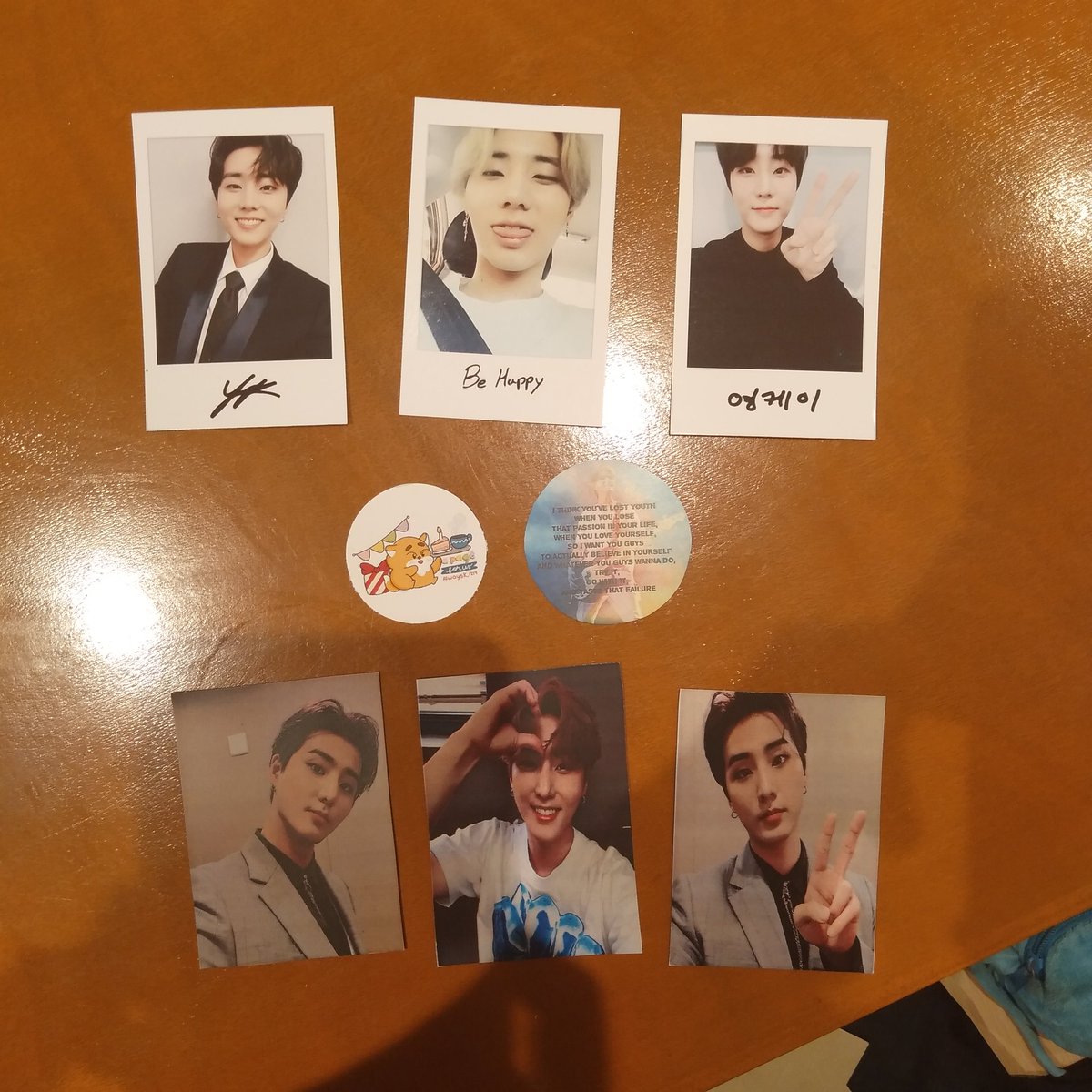 joylessspirit's tweet photo. Wala mang cupsleeve, may pin naman. Hehe.
Congratulations and Thankyou for this event and for your hardwork @AlwaysK_1219!
Also, nice meeting you @luvuwupil! 'Til next time!
#APageForUs https://t.co/kAmtfa22gB