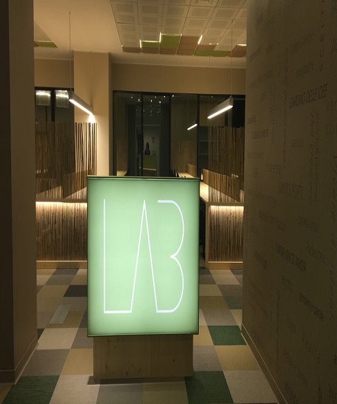 Dal 10 dicembre 2019 al 31 gennaio 2020 
In Between / Wipe out design (Art vs. Design)
Galleria Carifano - palazzo Corbelli Fano (PU) 
Free
#MoveInArt🚶🚶