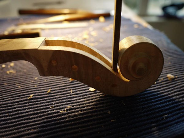 Precision. 

#hidersineorchestral #hidersine #violinmaking #violinworkshop #craftmanship #tools #violintools #handmade #orchestral #classicalmusic #instamusic #classical #stringinstrument #luthier #handcrafted #carving #woodcarving #scroll # violinscroll