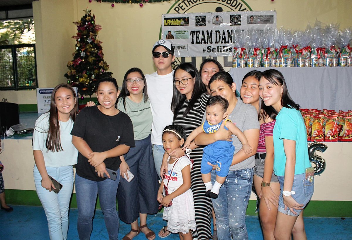 IamNicaah26's tweet photo. Thankyou Team DJP and Queen Mother ππ #SoliDs #DanielRocks https://t.co/37uk1Nb9jo