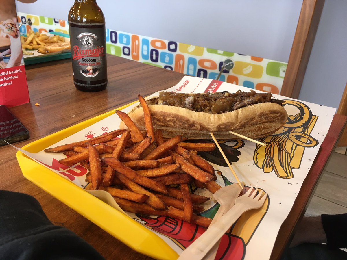 lordblendi's tweet photo. Iden is! #MagicBurger https://t.co/g0sYhMMDp4
