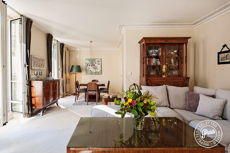ParisForRent's tweet photo. Year-End Sale on Home Rentals in Paris: 10% OFF on bookings placed before Dec 31!  #paris #newyear #travel #vacationrental #vacationrentals #christmas #hannukah #newyearseve #newyears - https://t.co/tmfR8hVEI7 https://t.co/D0ZLn7NcUK