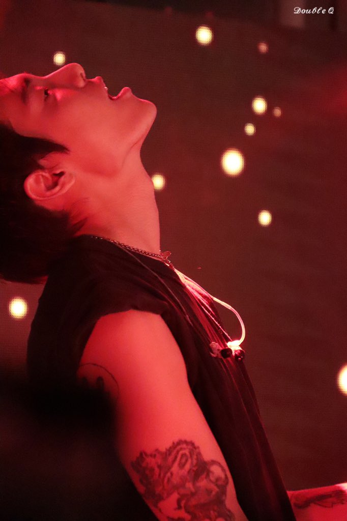 DoubleQ97's tweet photo. 2019.12.21 

首尔公演 9

𝔻𝕠 𝕟𝕠𝕥 𝕔𝕦𝕥 𝕞𝕪 𝕔𝕣𝕖𝕕𝕚𝕥 𝕋𝕙𝕩. ​​​

#ONE
 #JAEWON
 #원
 #정제원
#PRVT01SEOUL https://t.co/hTVGwchBNn