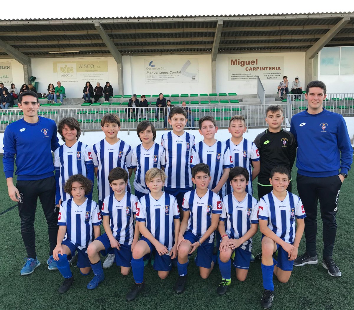 SpCorunesSD's tweet photo. Subcampeones del Torneo de Laracha Alevín. ENHORABUENA!!! https://t.co/hK3vW1oKaN