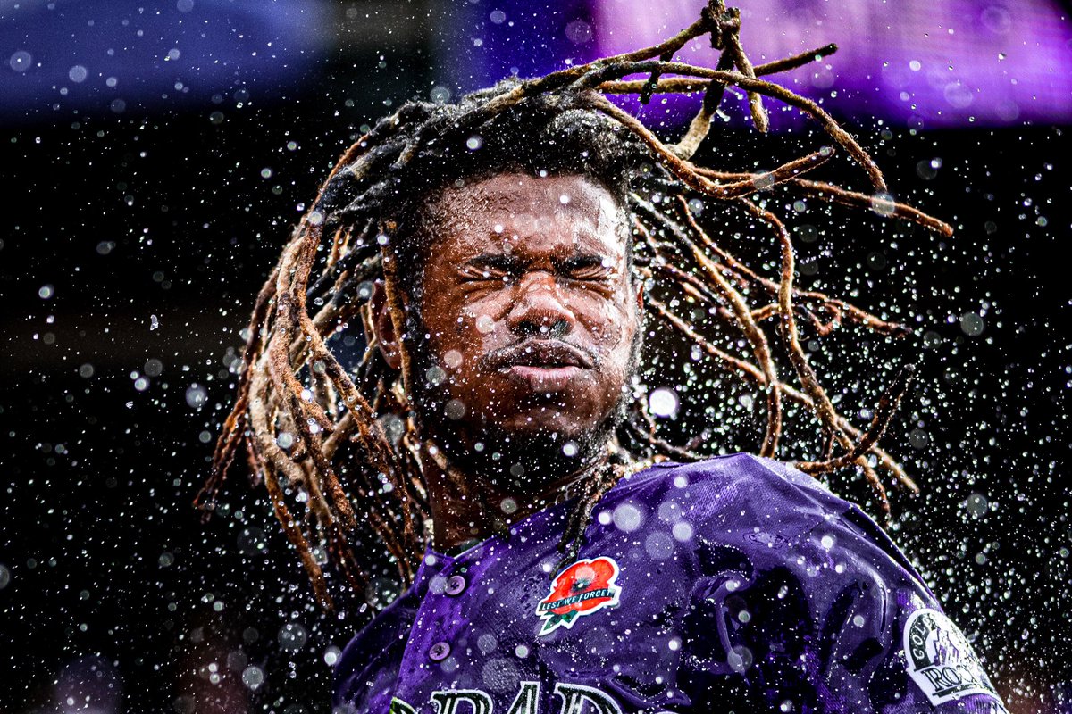 Rockies's tweet photo. Our photographers took 282,000+ photos in 2019.

As the year winds down, our guys @DirksenPhoto and @KyleCoopah picked their 10 favorite shots of the season. Enjoy! https://t.co/oWqVvYqHSC