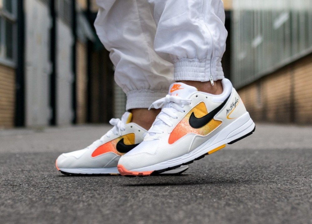 weduwe oogst porselein Sneaker Steal on Twitter: "WMNS NIKE AIR SKYLON II “AMARILLO” $29.70  https://t.co/sLdjltqqLN https://t.co/BpJd41TG8s" / Twitter