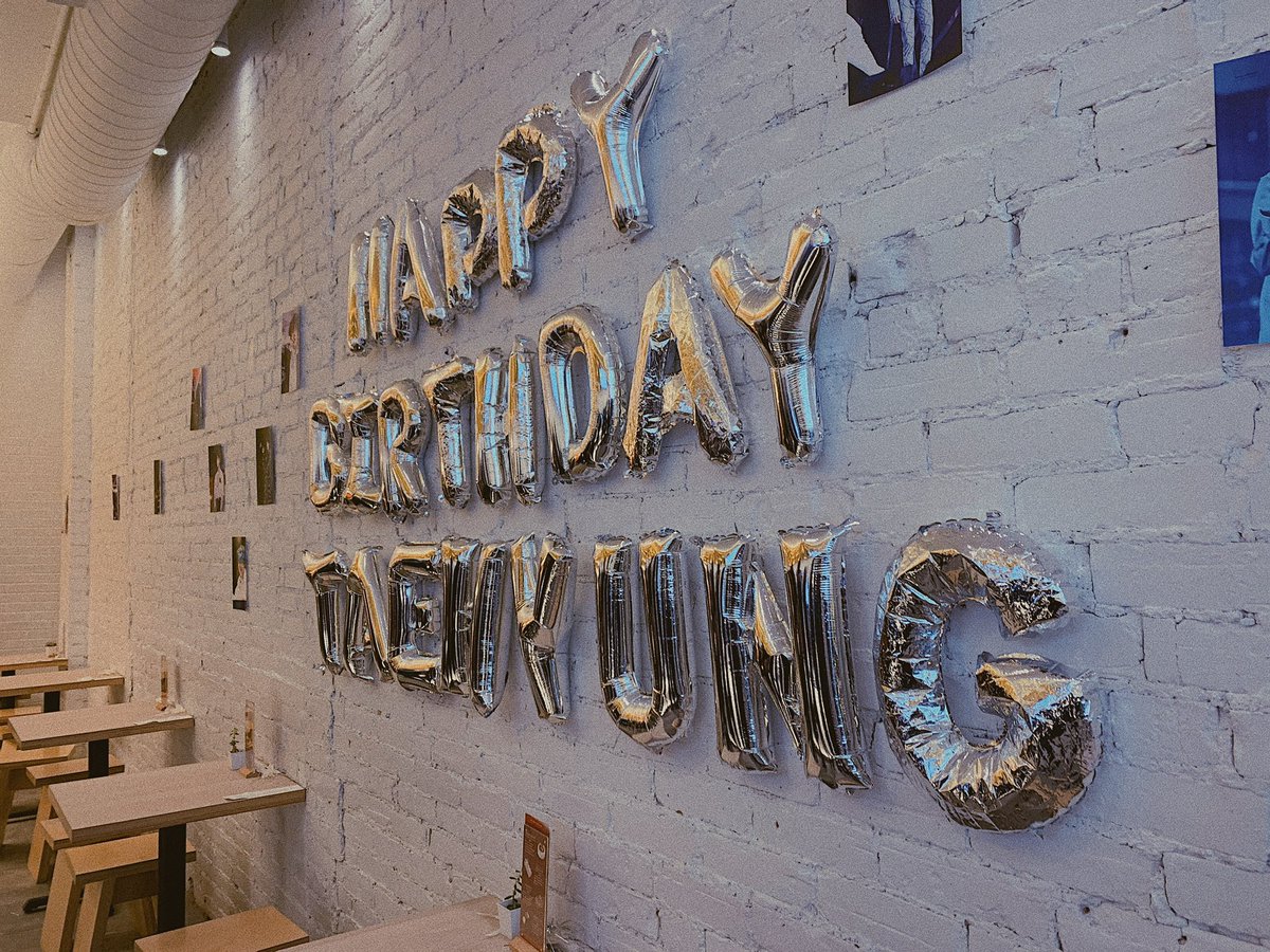 ayekth's tweet photo. last cafe event to celebrate our taehyungโs bday! had a blast today despite the nasty weather ๐๐ฅบ๐๐ฅบ#TaeInThe6IX #HappyVDay #HappyBirthdayTaehyung #BornToVLoved @loveaffection_V @BTS_twt https://t.co/1BX8WERRER