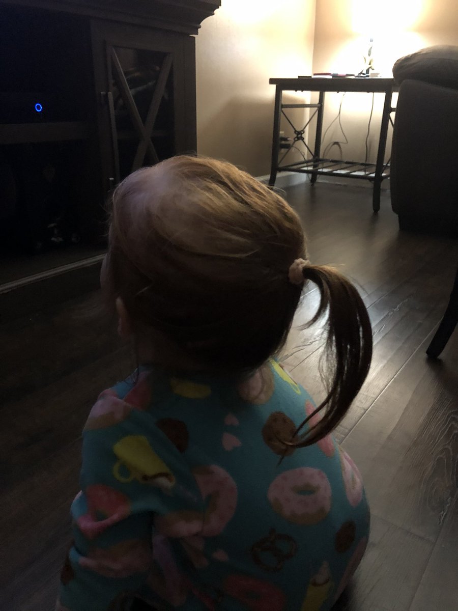 candaceray13's tweet photo. Her first actual ponytail❤️👱🏼‍♀️ https://t.co/jo07mgKTxO