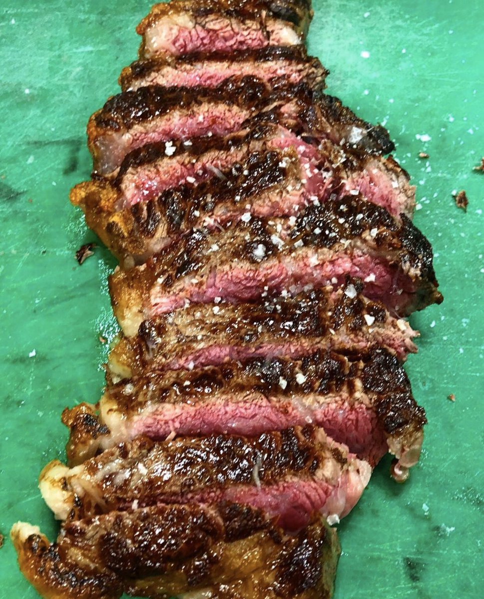 mantecatosyd's tweet photo. Sirloin Perfection!🎈 #meat #meatlover #bistecca #carnivore #meatsafari #sydney #sydneyeats #sydneyfood #sydneyfoodie #balmain #balmainfood #mantecatorisotteria https://t.co/UldLaqYjvD