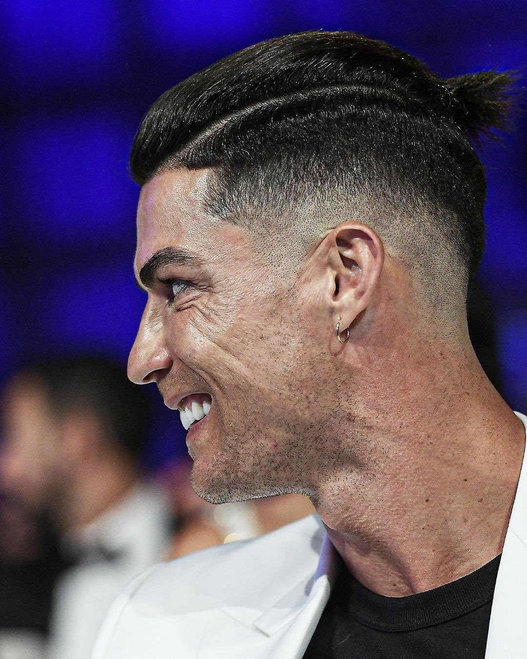 Soccer Legend, Cristiano Ronaldo Shows Off His New Hairstyle (Photo)