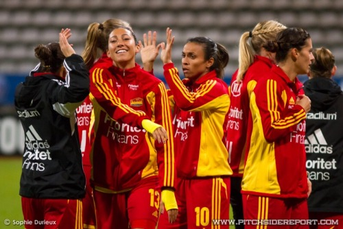 2013/2014 = TCC 38 Matchs, 37 butsFinale UWCL (qu'elle joue) vs WolfsburgGolden Boot avec 23 en 20 match de Damallsvenskan