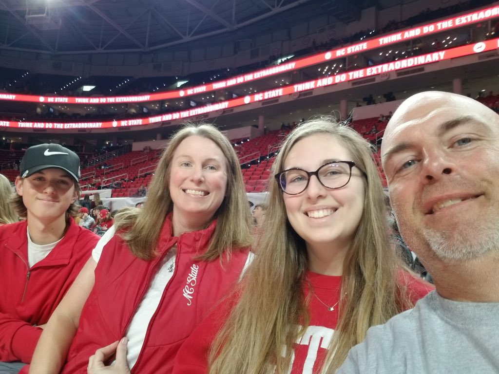 Lindsey Hays tweet media