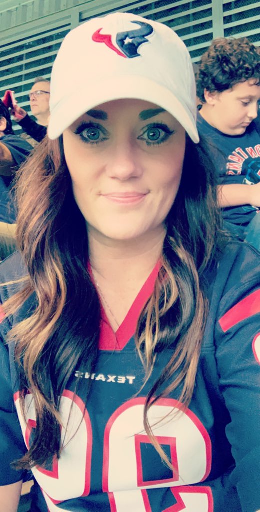 SarahCoy22's tweet photo. #texansgameday let’s go!! https://t.co/OGGCTIXeFp