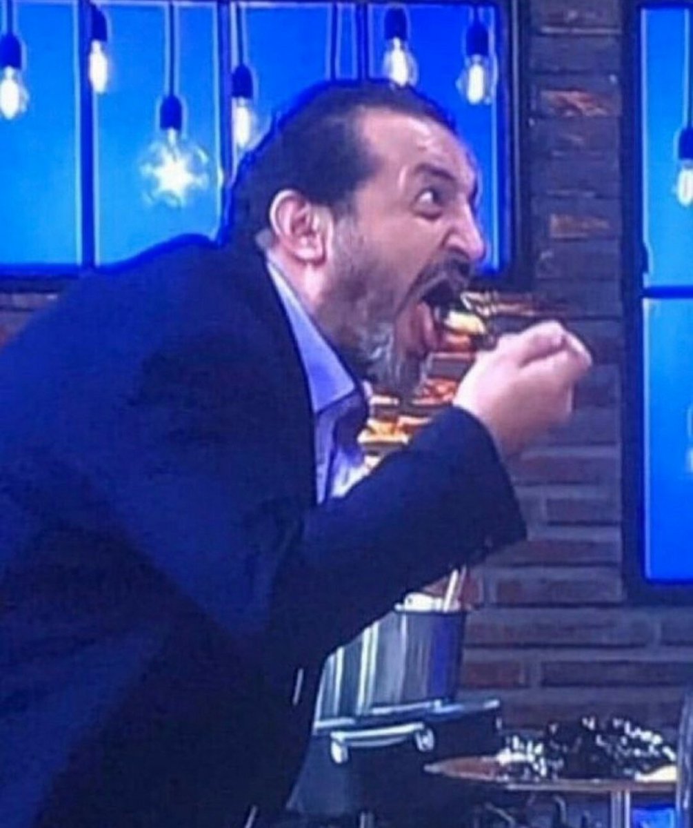 onurveomer's tweet photo. Alicanın hakkının yiyilişi temsili;
  #mastercheftuerkiyefinal https://t.co/60gRRqZ3Oi