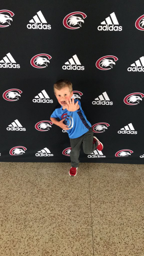 🎂🎂Happy Birthday to our football loving 5 yr old! Never a dull moment with Lincoln! Love you buddy🎂🎂 #CincoDeLinco