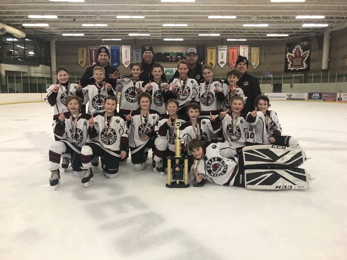YouthHockeyHub's tweet photo. SQA - OMGHA Extravaganza 

OMG White wins chip, Harrison Betker has 3 shutouts in final three games...named tourney MVP. https://t.co/66UdM6IW7Z