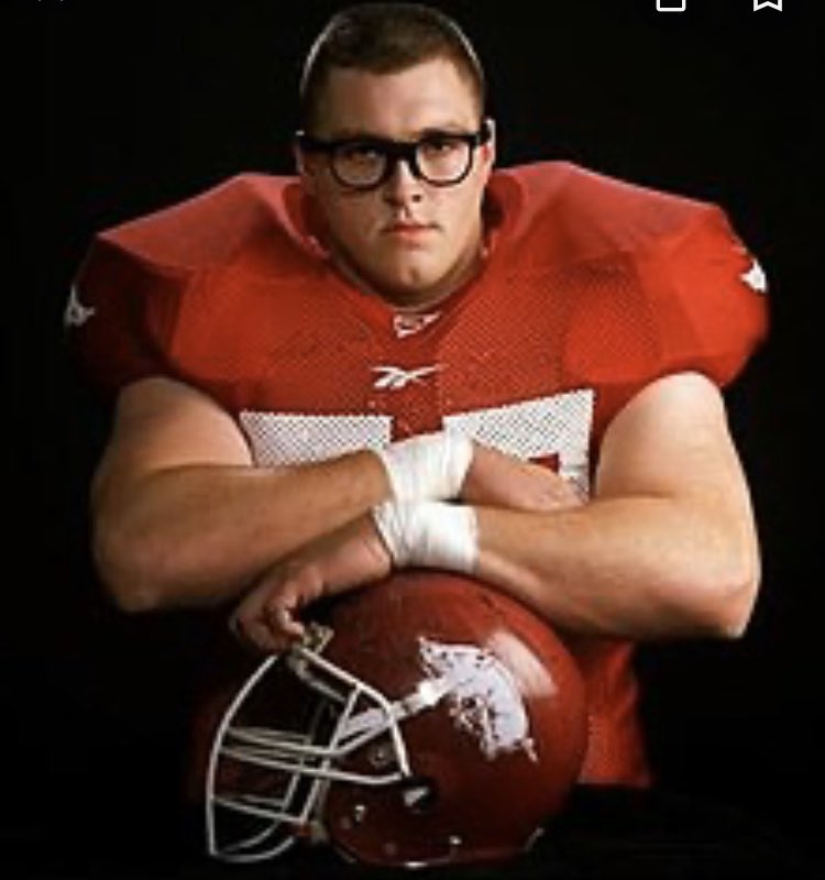 TheOne_40's tweet photo. After a Great talk with @coachbraddavis I’m Crying😢 Blessed to receive a PWO From my dream school at The University of Arkansas, Let’s Do it The Brandon Burlsworth Way🐗❤️🙏🏽😤All Thanks To God, I worked and prayed for this opportunity, I’m a Hog on the chain😤Let Me Out🐗🙏🏽 https://t.co/QaK3ZobEFK