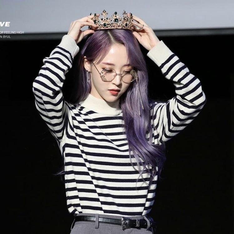SHNG997's tweet photo. You should see me in a crown 
I'm gonna run this nothing town https://t.co/Hz6IRRaMzK