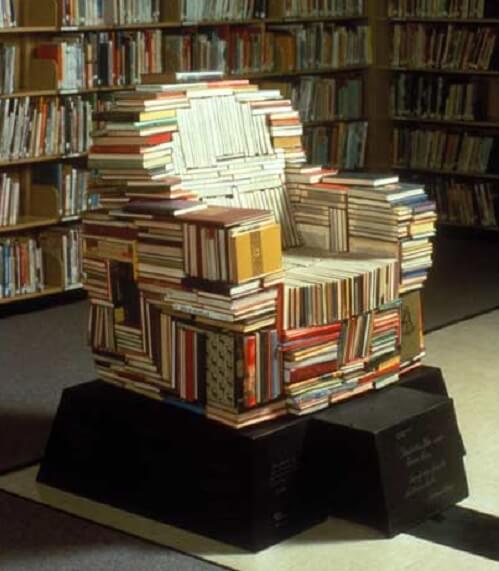 RandSmithLLC's tweet photo. Nice reading nook, but might need a couple of pillows! #books #amreading #bookfurniture #indiepub #publishing https://t.co/EFNNl6Q4oR
