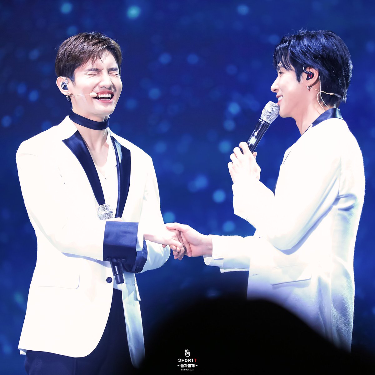 듀오 생각에 잠 못 이뤄요😭
배경화면 / 헤더 / 프로필 순입니다😊
#동방신기 #유노윤호 #정윤호 #yunho #ユノ #ユンホ #최강창민 #심창민 #changmin #チャンミン #チャミ #東方神起 #TVXQ