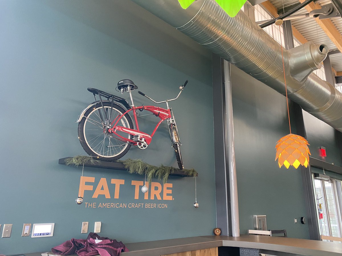 SergioMirandaUS's tweet photo. Good #AshevilleNC afternoon @newbelgium brewery tour and creole food from @EatRootDown !  #BeerAnd2StorySlide #LiquidCenter https://t.co/dw4p4wQRKP