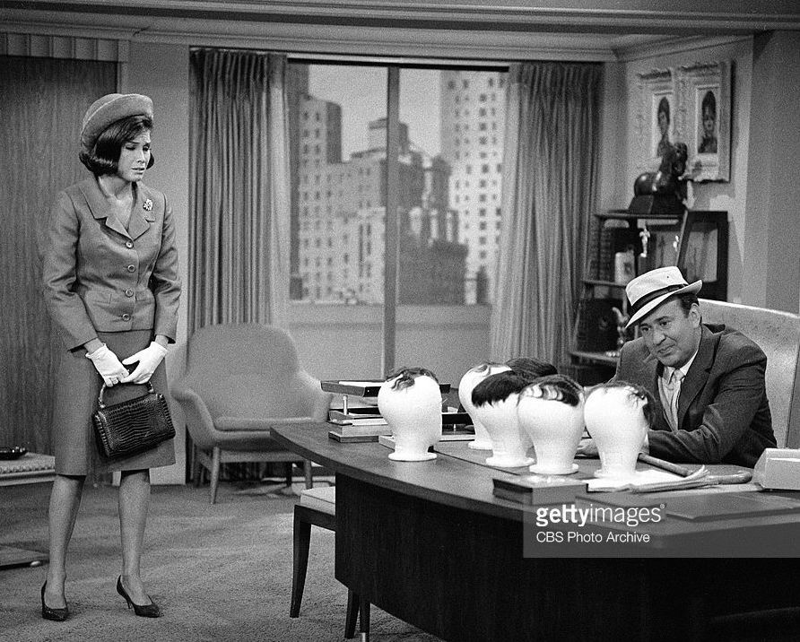 ClassicMovieHub's tweet photo. Favorite Laura Petrie Moment? https://t.co/QVUO2ehX6N
