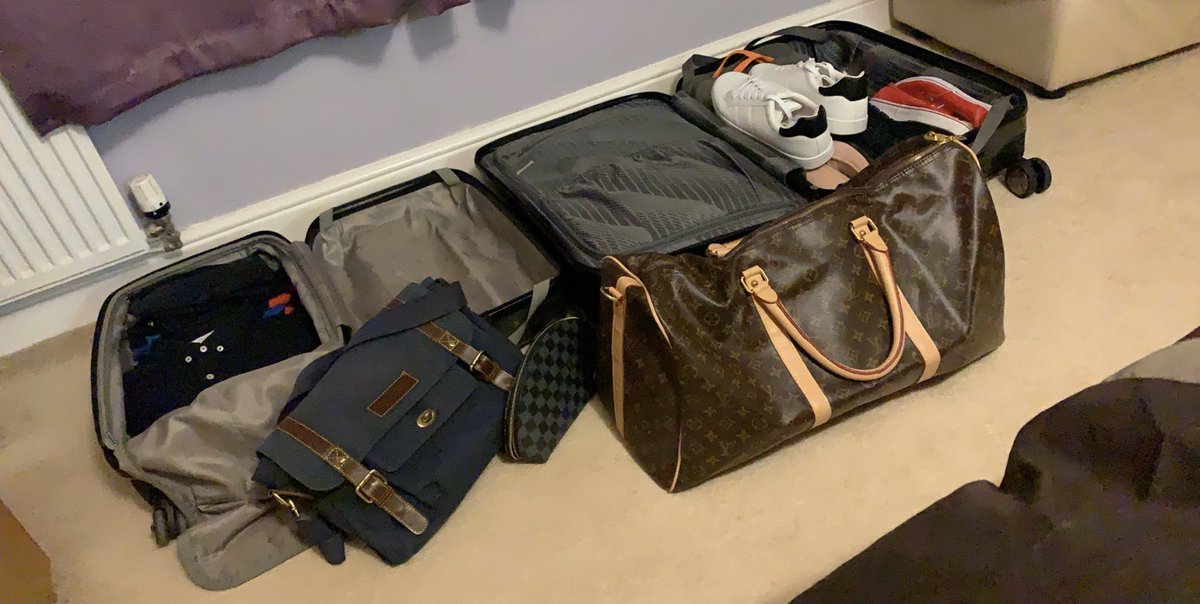 HM071977's tweet photo. All Packed & Ready To Go, Now Relax ๐๐ #home #relax #chill #g&t #preholiday https://t.co/kBkIuJE98L