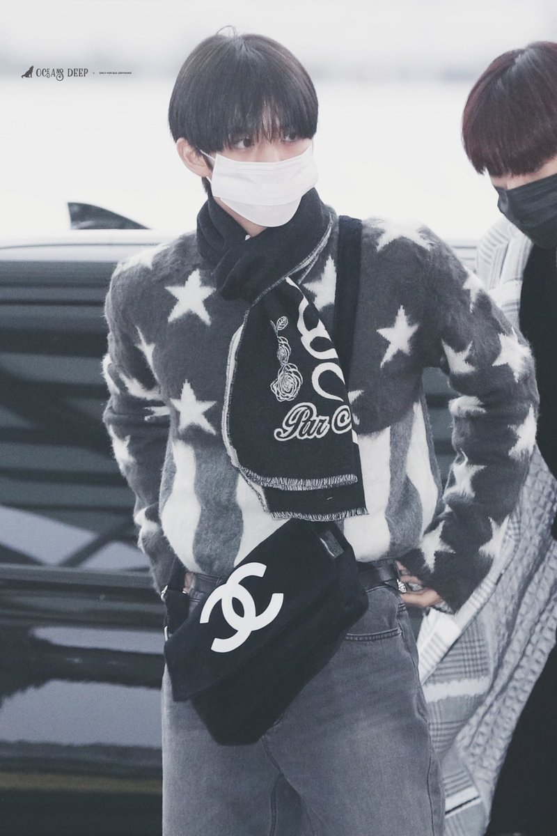 oceansdeep0510's tweet photo. 🎬191226 ICN

#CIX #FIX #팬바라기 #배진영 #JINYOUNG #BAEJINYOUNG https://t.co/Ji2B02gPck