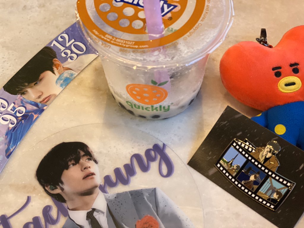 HoseokEsAmor's tweet photo. First Tampa then Orlando, but it was worth it! Thanks @95withlove @ChimmyTako for hosting! #vantaebnorl @liabrown2014 https://t.co/r726ZIdng3