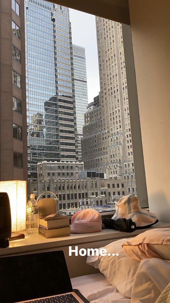 softparisian's tweet photo. city life https://t.co/wo50en6Abf