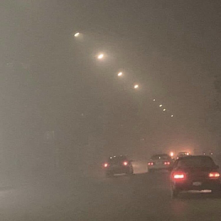 ahmadfsamin's tweet photo. A typical passenger vehicle emits about 4.6 metric tons of CO2 per year.
This assumes the average gasoline vehicle on the road today has a fuel economy of about22.0 miles per gallon and drives around 11,500 miles/ year. Every gallon of gasoline burned creates about 8,887 g of CO2 https://t.co/JVeJUQC7a5