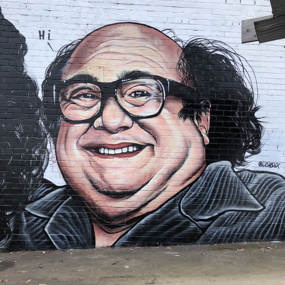 FUCK IT, DANNY DEVITO WALLpic.twitter.com/SUExsIIEUs. 