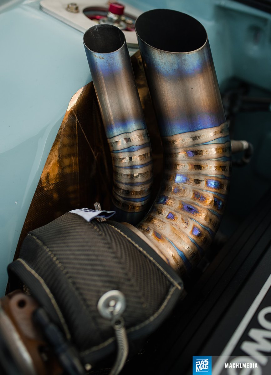 PASMAG's tweet image. Fully built from the ground up, and sporting a big top-mount #PrecisionTurbo 62/66 turbocharger with an OCD Works T51R mod, it’s immediately apparent that this power plant is no joke. bit.ly/2Q5buDB #pasmag #bmw #s52 #schmuckbuilt #vacmotorsports #jepistons #rktunes