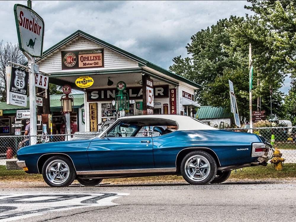 ForeverPontiac's tweet photo. Get your vote on for the first #Pontiac of the Month for the new year! Vote now at https://t.co/MIFD30XV0H

#foreverpontiac #pontiaclemans #pontiaconly #pontiacperformance #carsofinstagram #cars #automobile #carshow #autos #potm #classiccars #musclecars https://t.co/gqUtkWliL2