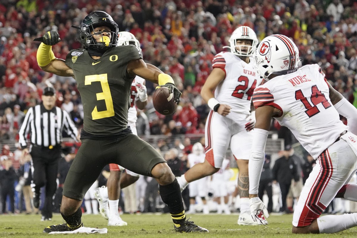 BriAmaranthus's tweet photo. Johnny Johnson III is leading the Ducks with 818 yards, nearly quadrupling his total from 2018 (215 yards). 

What led to his remarkable improvement?

https://t.co/8d1NyZuYEn #GoDucks #RoseBowl @johnnny_yamms https://t.co/7ProCgt1I0