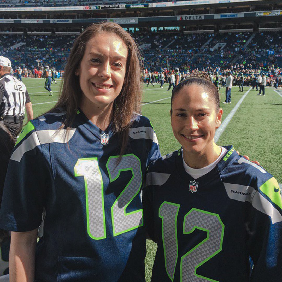 seattlestorm's tweet image. Good luck today @Seahawks we’re all behind you! 1️⃣2️⃣💪⁣
⁣
#WeRepSeattle