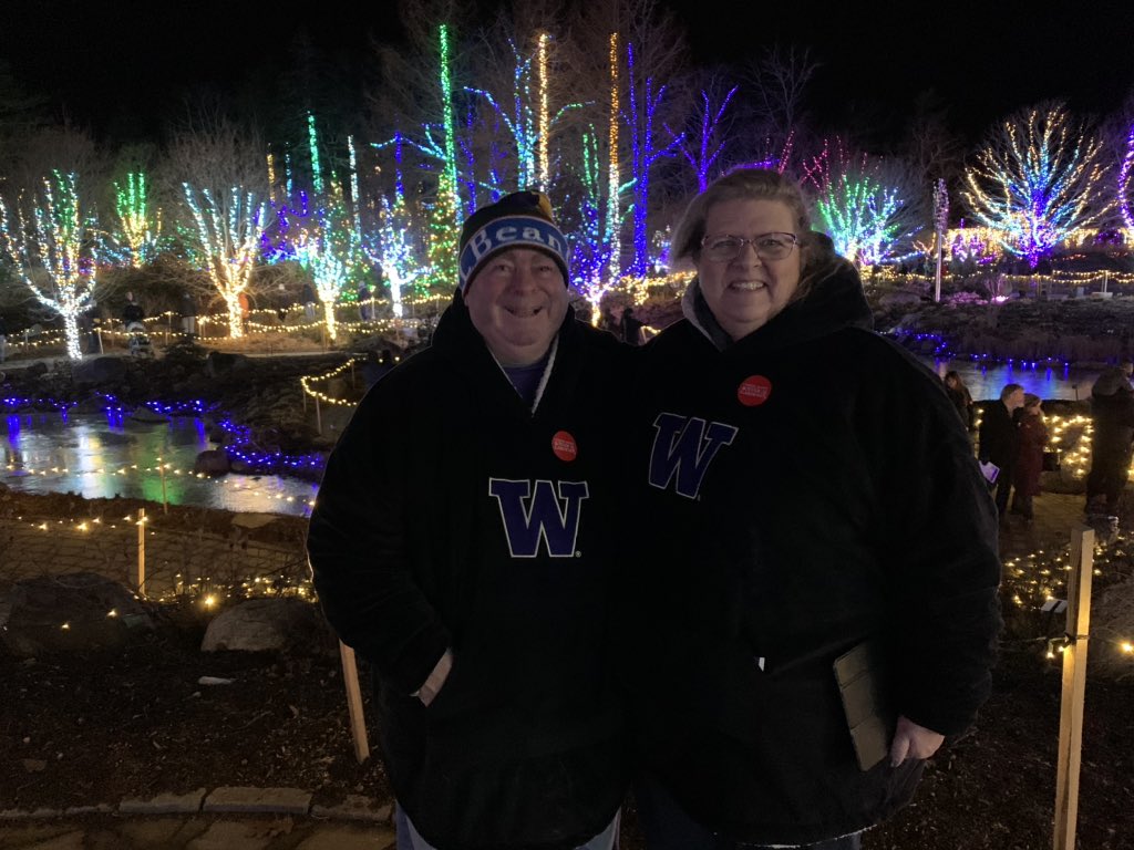 leecoxn's tweet photo. Gardens Aglow https://t.co/jgGQL0hEb7