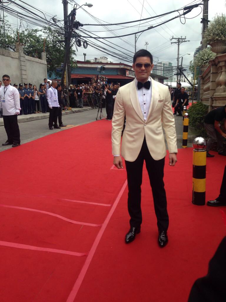 mariadongmarian's tweet image. The Groom 🤵 and The Bride 👰 #DM123014 #DongYanWedding 
Marian Rivera 
Dingdong Dantes 
DongYan