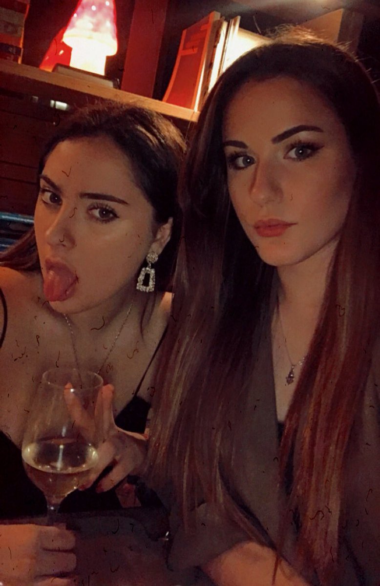 vengo a presumir de amiga, chao <a href="/raqueelcatalan_/">RAQUEL CATALAN</a>