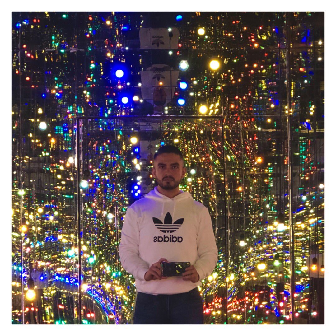 HugoLacavex's tweet photo. #InfinityLights 💡 https://t.co/5BqBt85Qa6
