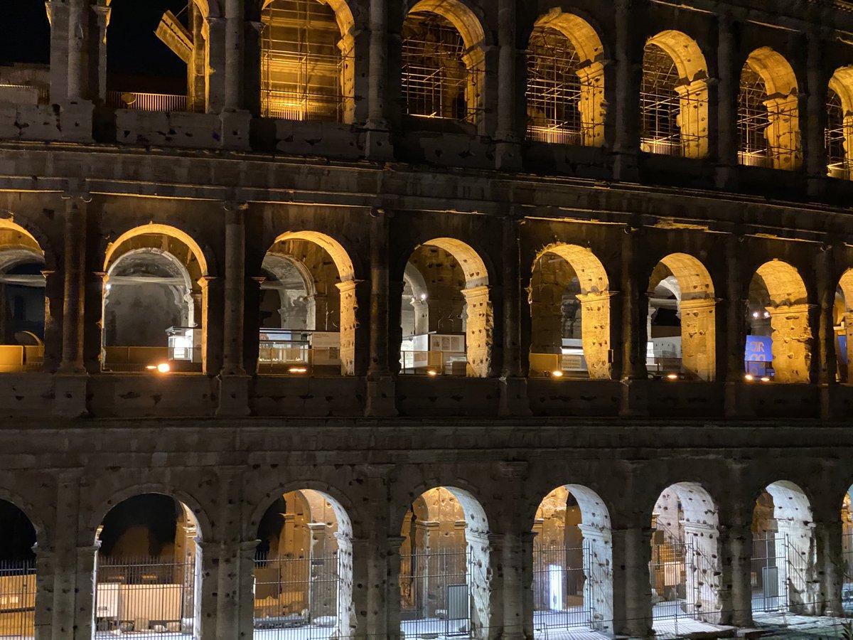 EWGCHANNEL's tweet photo. #Rome #Collosium Buonanotte https://t.co/61fySZzaYg