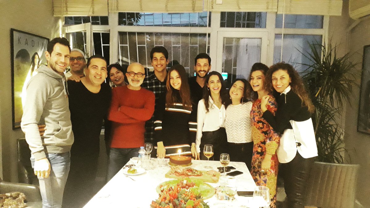 Geride bıraktığımız 16 bölüm boyunca birlikte çalıştığımız tüm oyuncularımıza, ekiplerimize ve bizi destekleyen, izleyen tüm seyircilerimize teşekkürler! ❤ #AşkAğlatır <a href="/askaglatirtv/">Aşk Ağlatır</a>
Sizleri çok seviyoruz... Hoşçakalın!